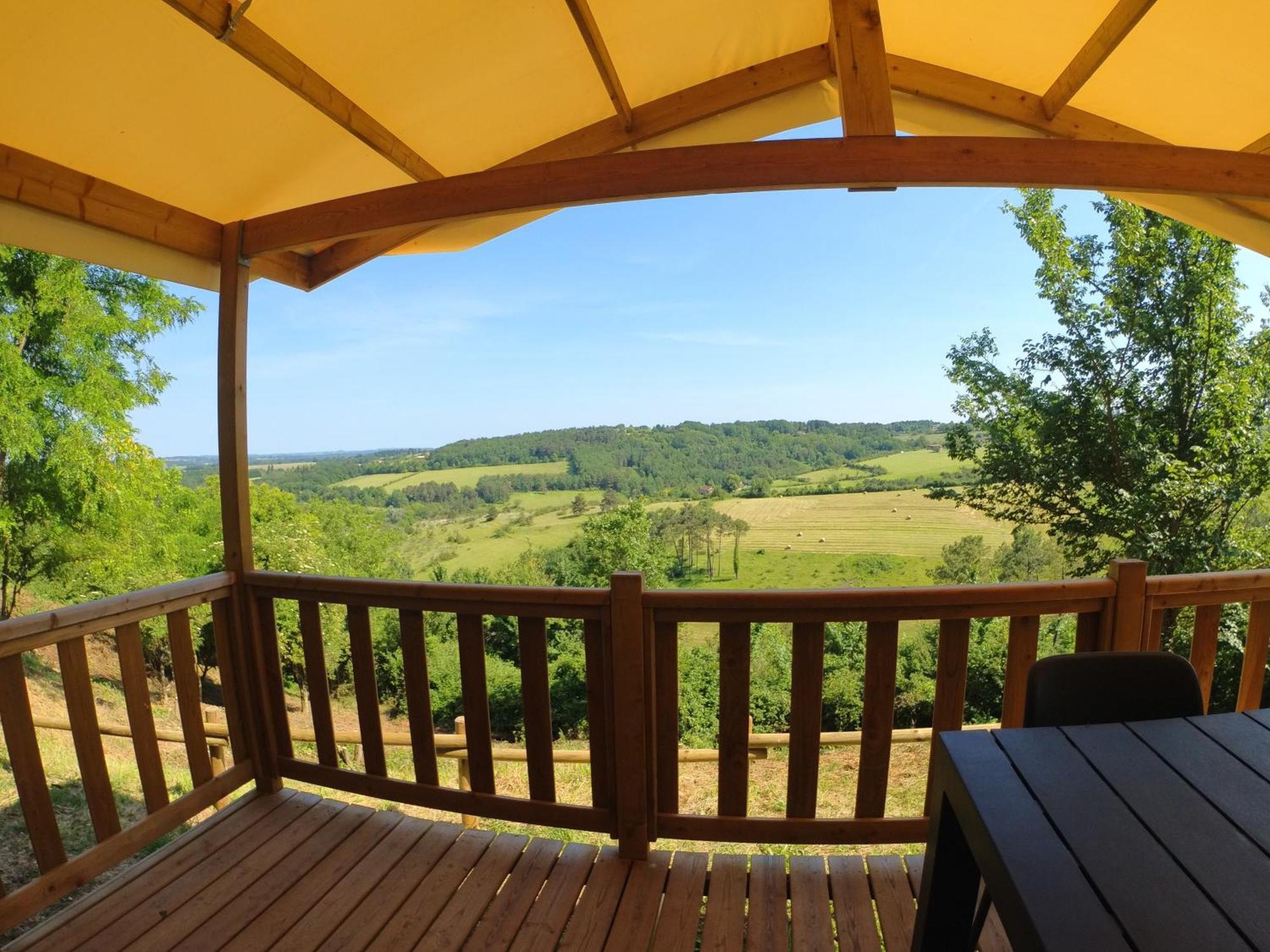 Rouffignac Saint-Cernin Camping Les Terrasses De Dordogne חדר תמונה