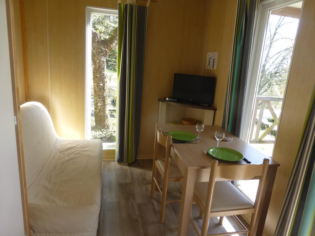 Rouffignac Saint-Cernin Camping Les Terrasses De Dordogne מראה חיצוני תמונה