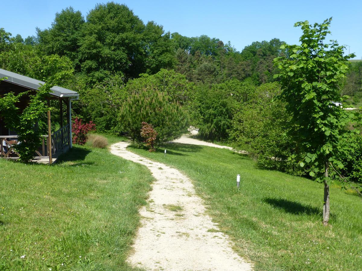 Rouffignac Saint-Cernin Camping Les Terrasses De Dordogne מראה חיצוני תמונה